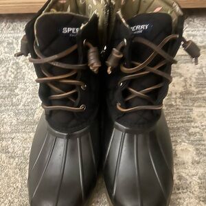 Sperry Black and Tan Women's Boots